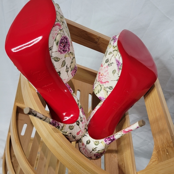 9.5 Christian Louboutin with spare tips - Picture 4 of 7